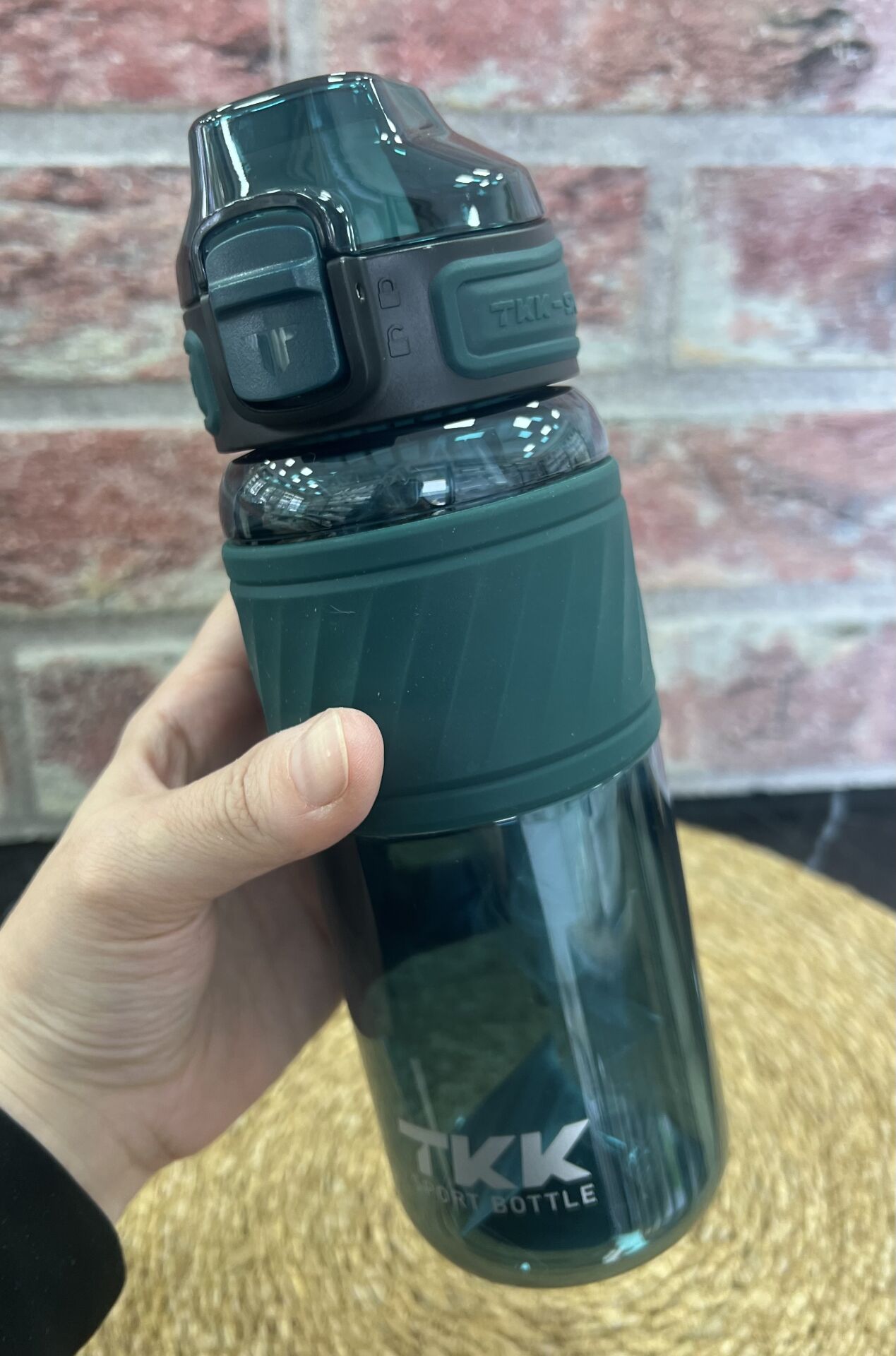 T1025 600 ML SİLİKON GÖVDELİ ÇİFT İÇİMLİ MATARA Yeşil
