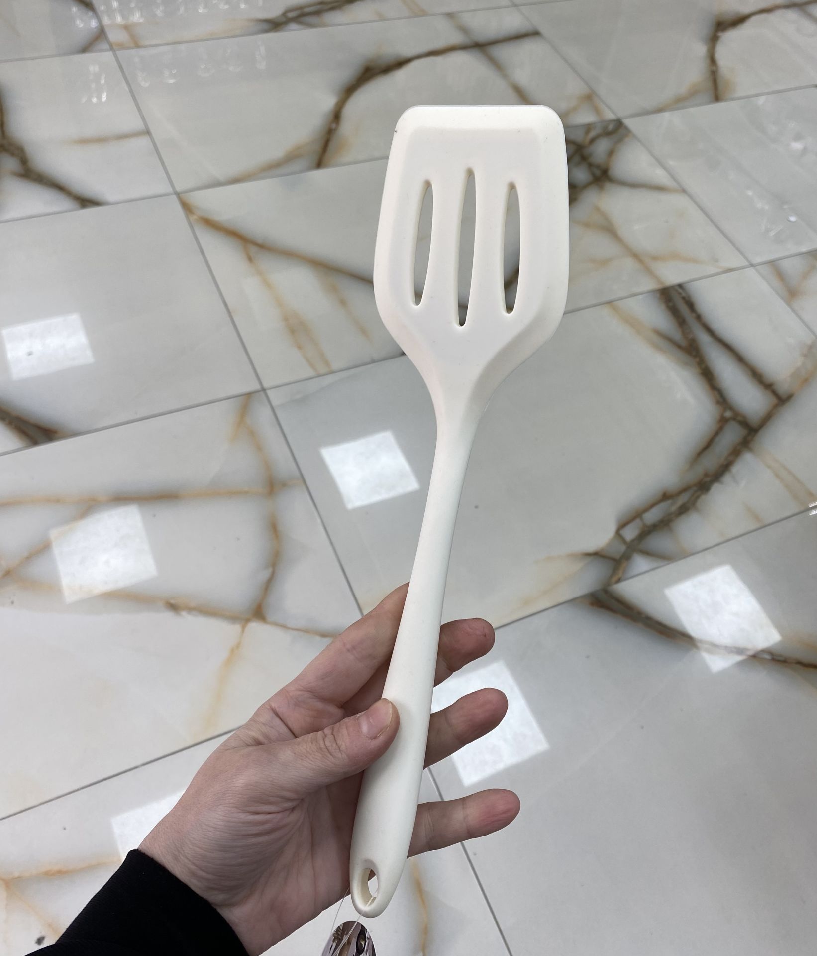 İçi Sert Destekli Silikon Delikli Spatula