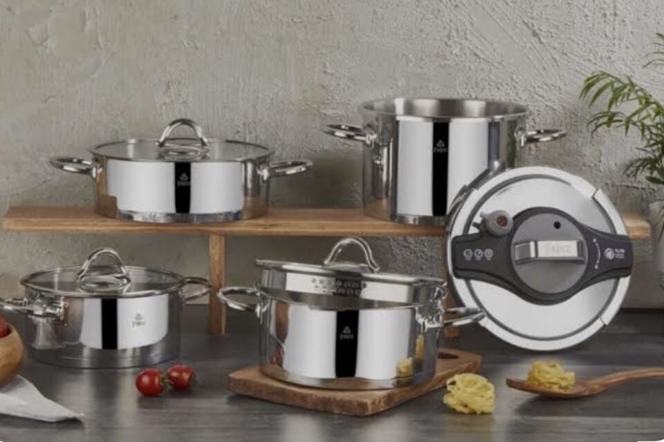 FALEZ 8 PARÇA DÜDÜKLÜ’LÜ ÇELİK TENCERE SET