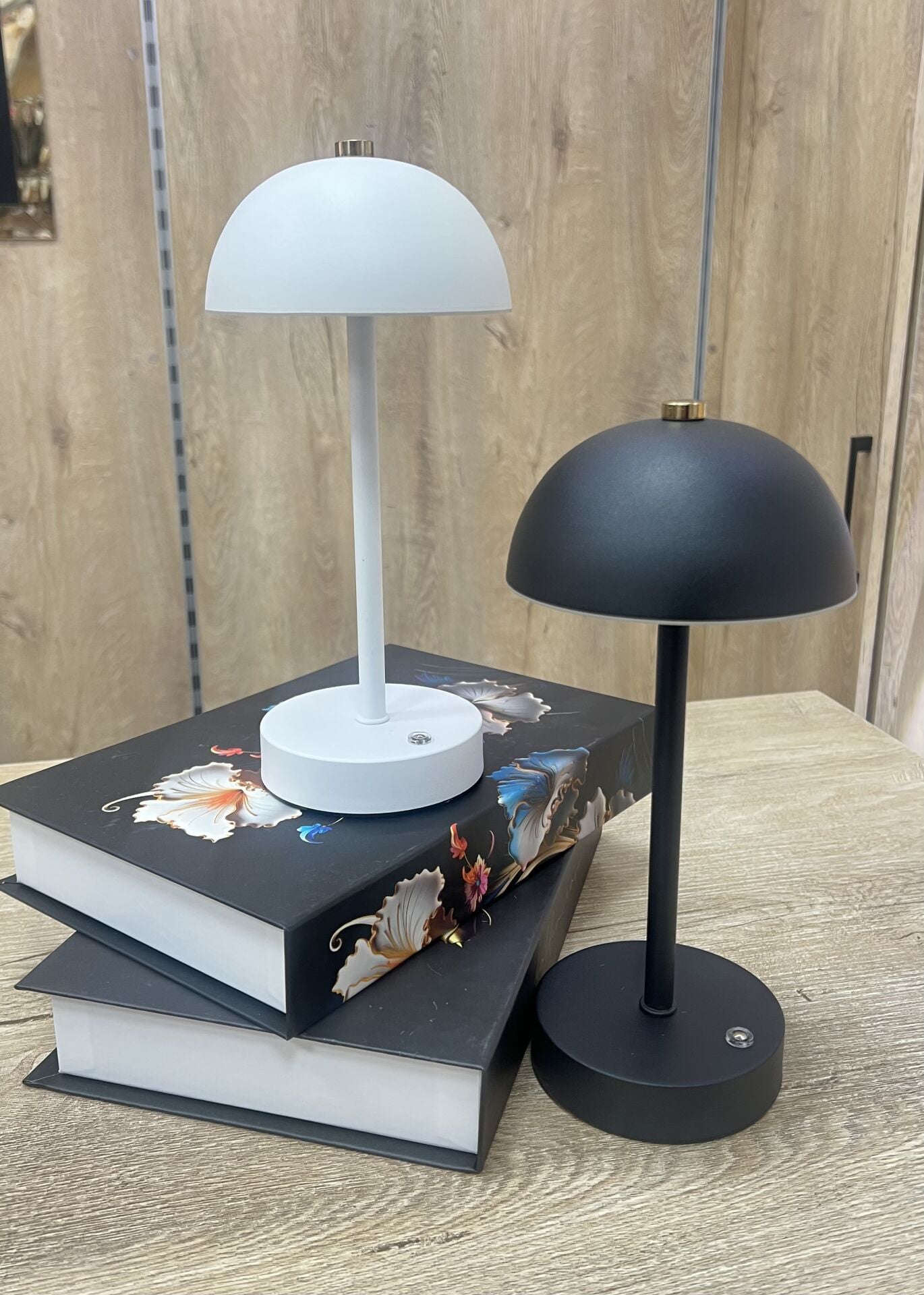 LEDLİ MASA LAMBASI (5732)