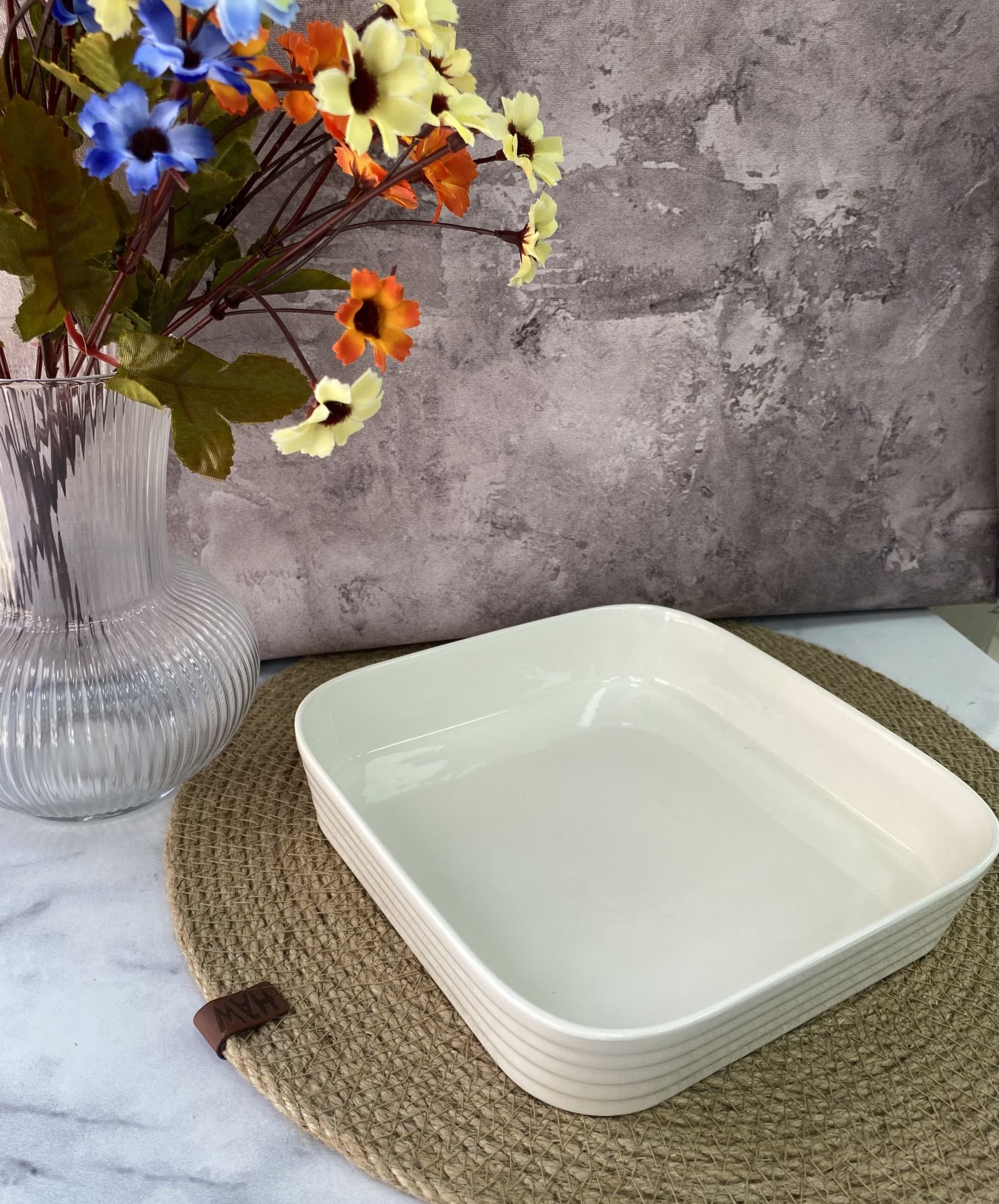OMR-5270 PERLA KARE PORSELEN ORTA SERVİS 20 CM