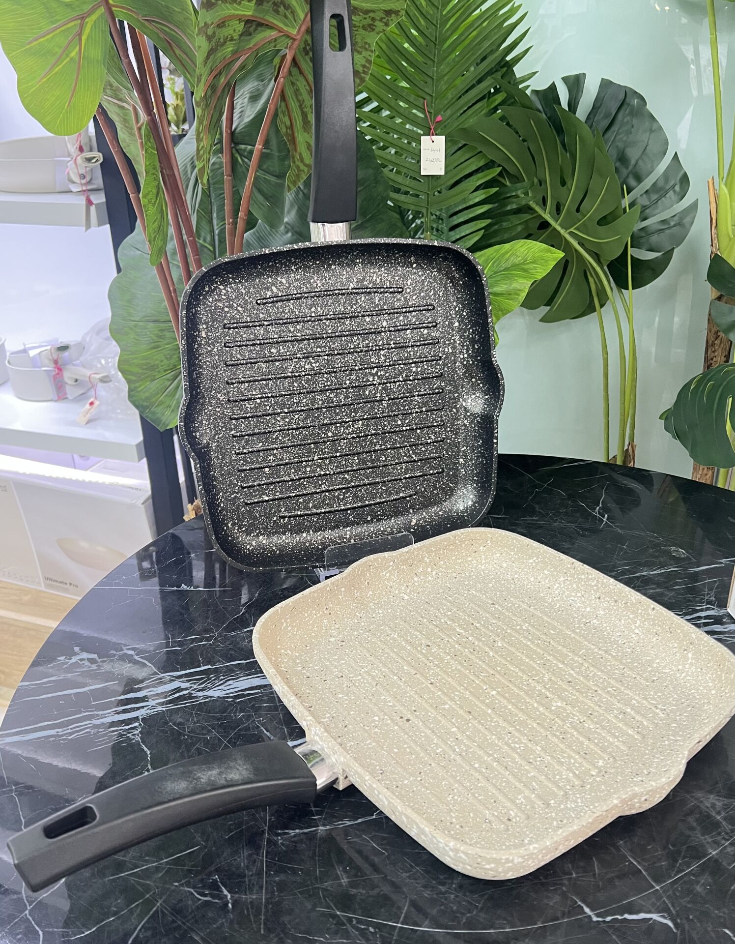 IRON DÖKÜM GRANİT KARE IZGARA TAVA (ıdk-128)