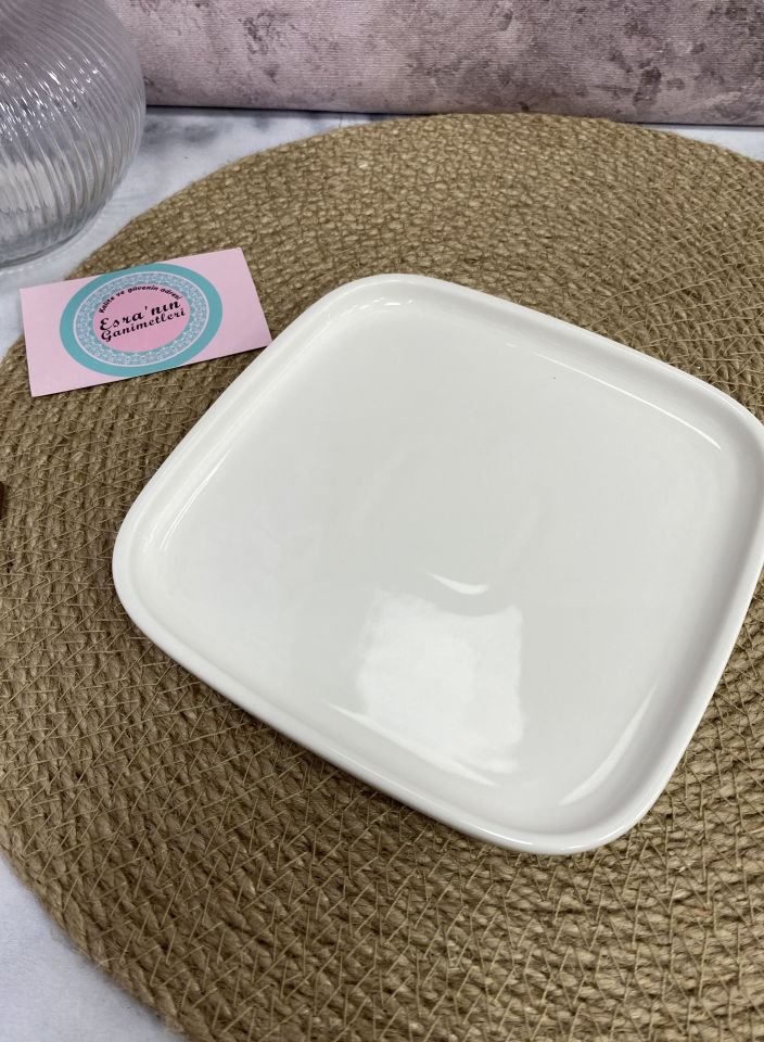SCT-5402 ROYAL 15 CM KARE TATLI TABAK 1ADET