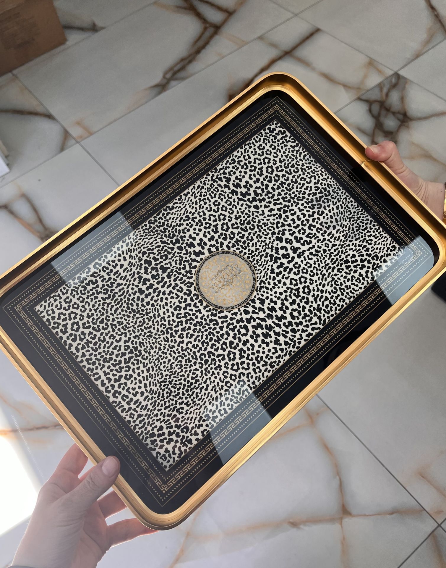 Lüks 1.Kalite Pirinç Gold Detaylı Tepsi