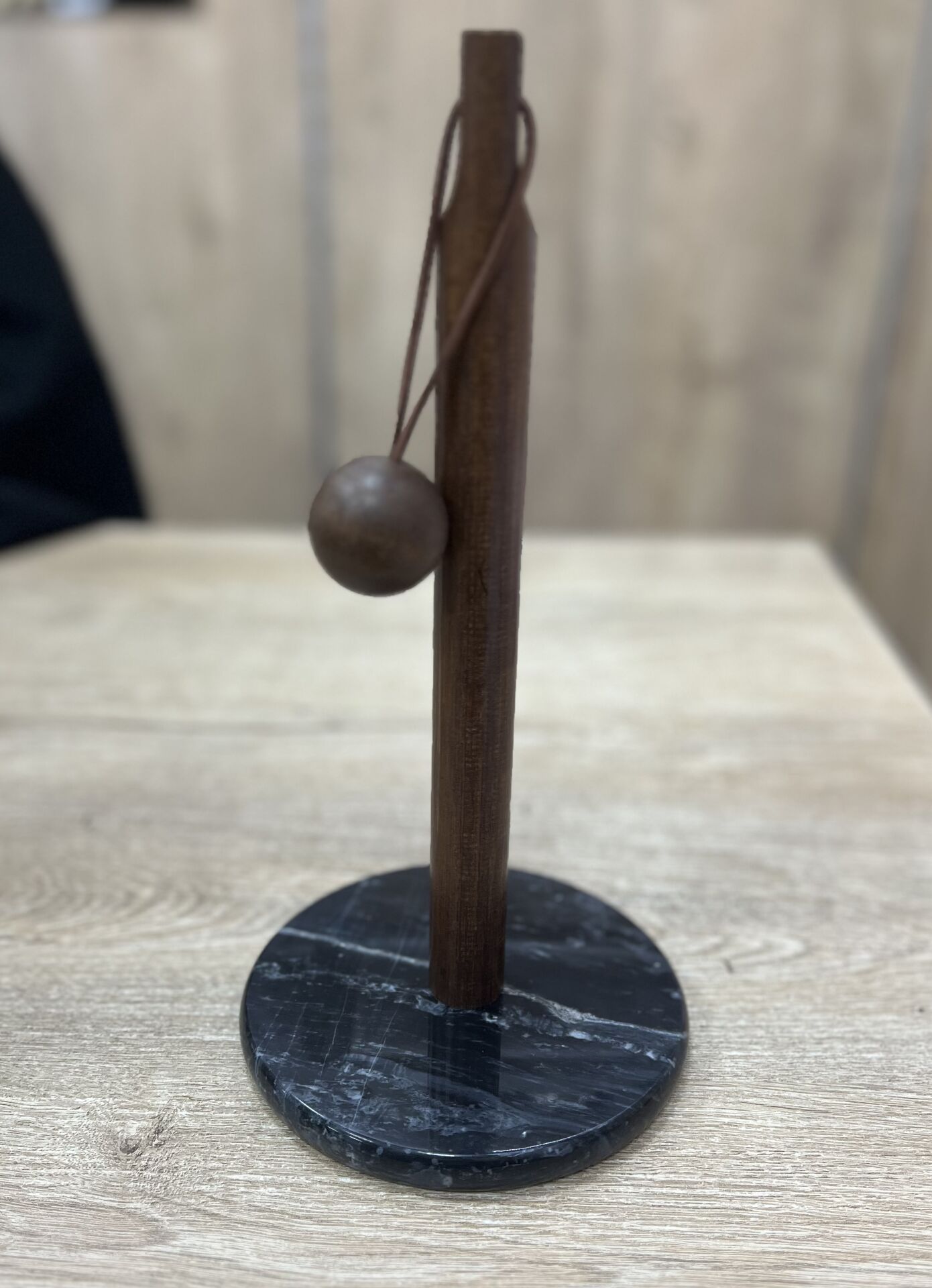 SİYAH MERMER TOP DETAYLI KAĞIT HAVLULUK (1659)