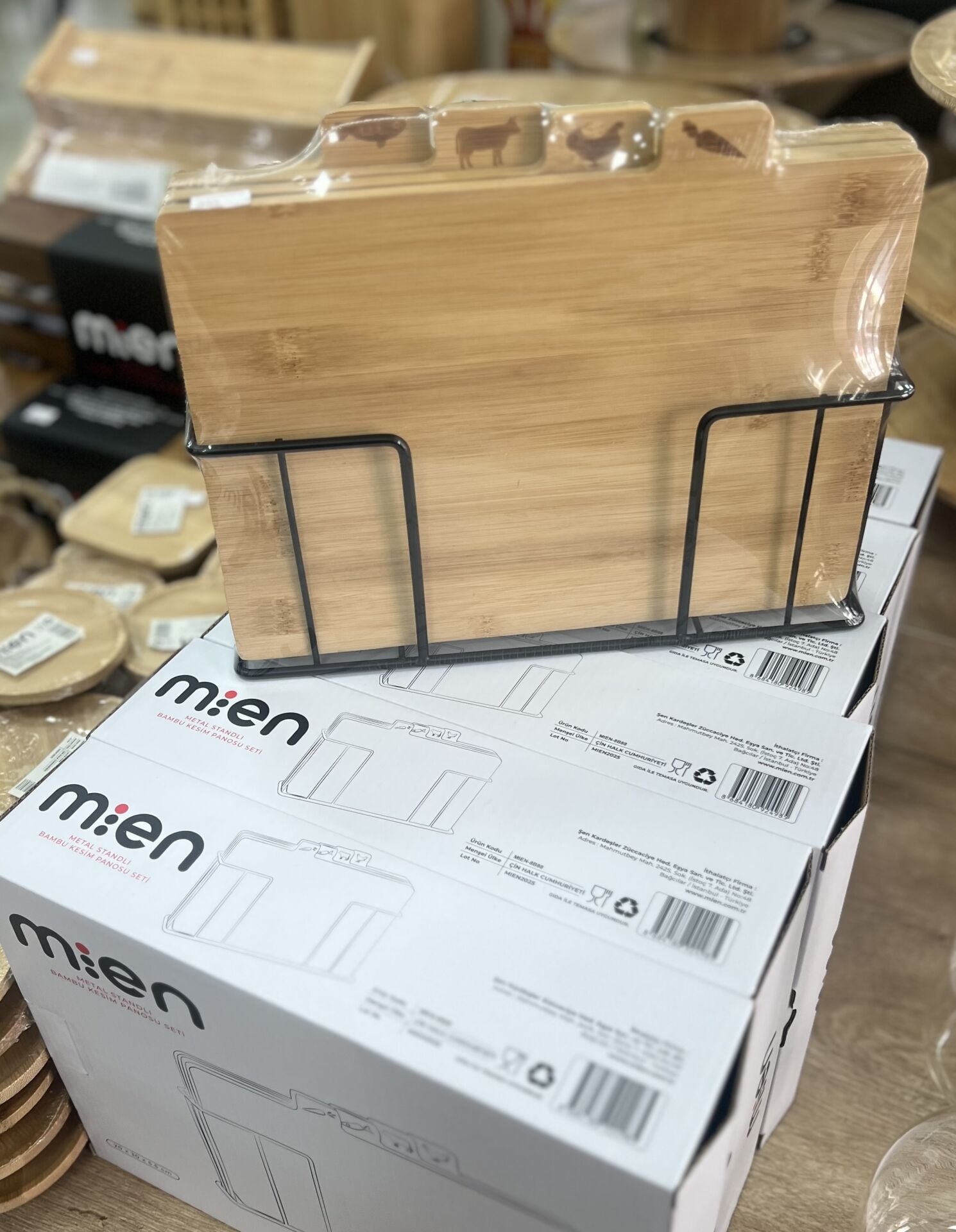 8b88- BAMBU 4lü STANDLI KESİM PANOSU