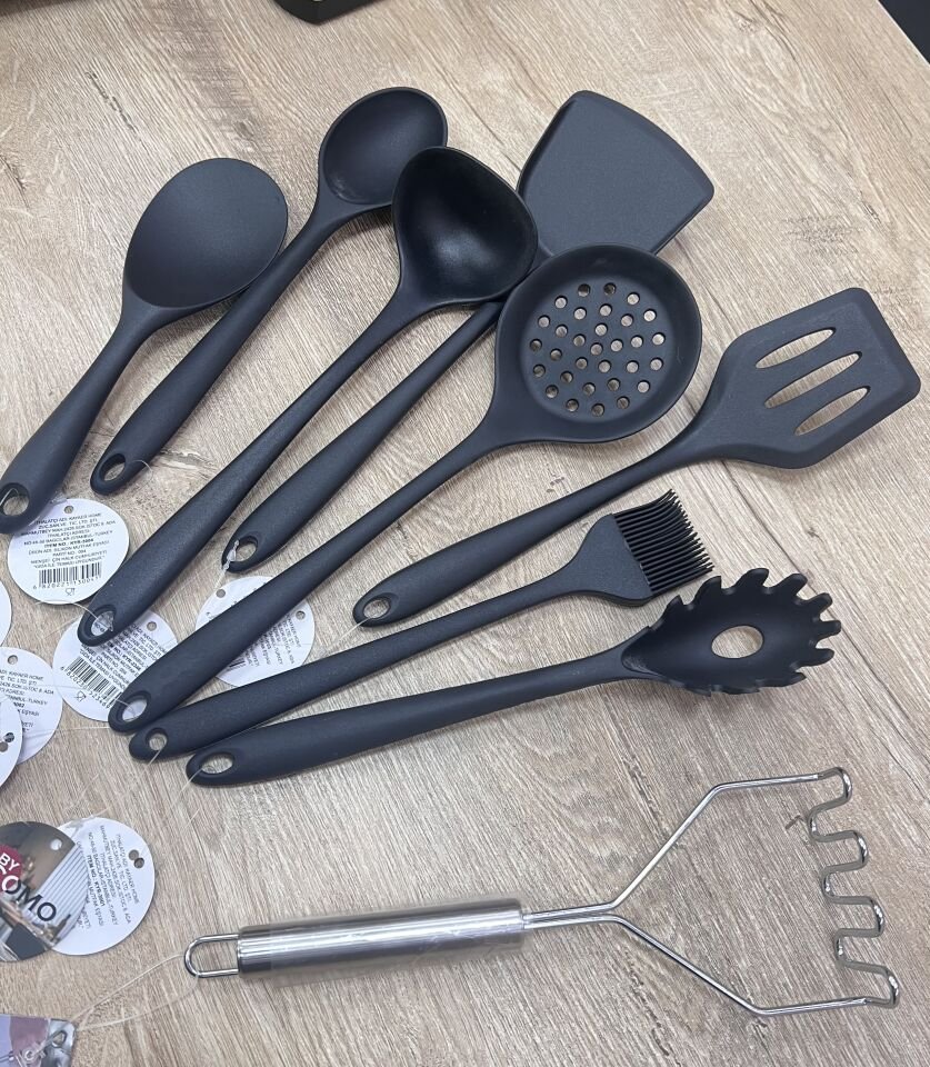 Hediyeli 9 parça silikon set