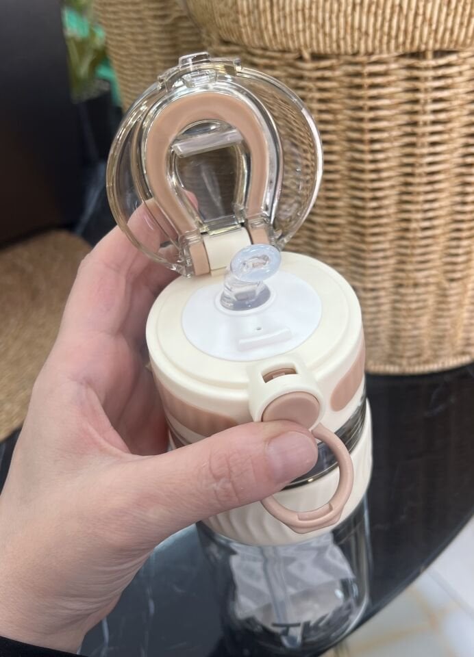 T1016 550 ML PİPETLİ MATARA