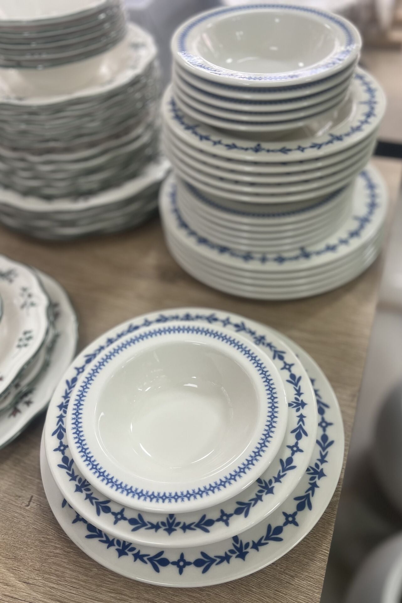 BLUE ORBİT 24 PARÇA PORSELEN YEMEK TAKIMI