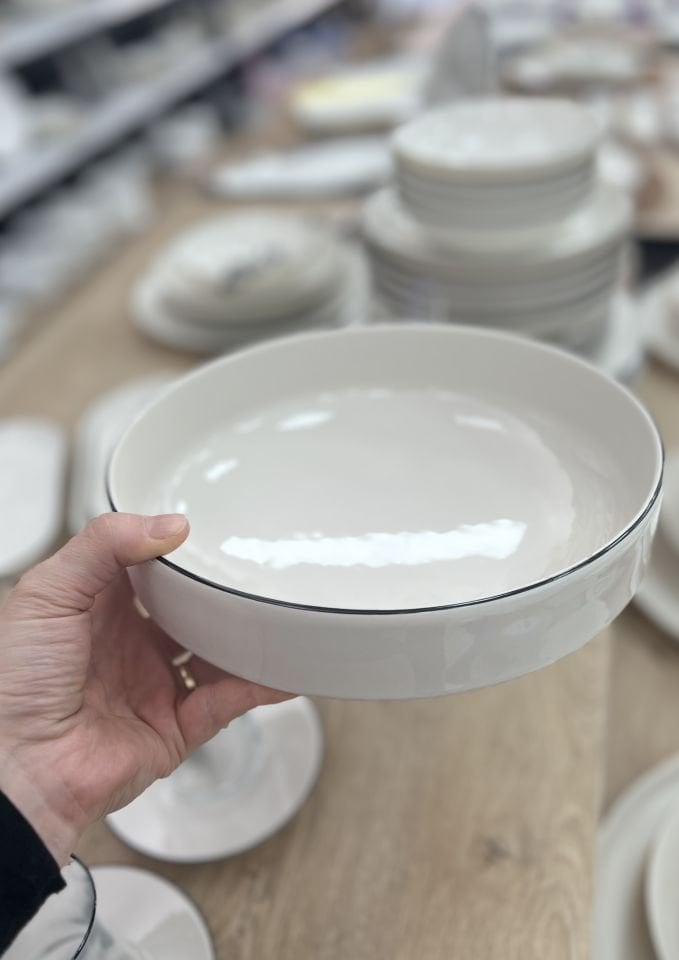 Siyah Detay Büyük Boy Derin Servis Kase (23*8cm)