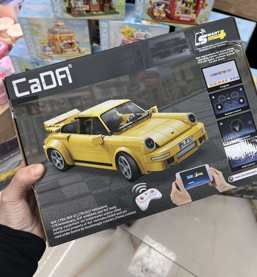 C1079- CADA YAPBOZ KUMANDALI ARABA 222 PARÇA