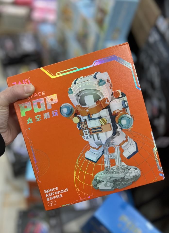 JK8505- Küçük Astronot Yapboz 302 PARÇA