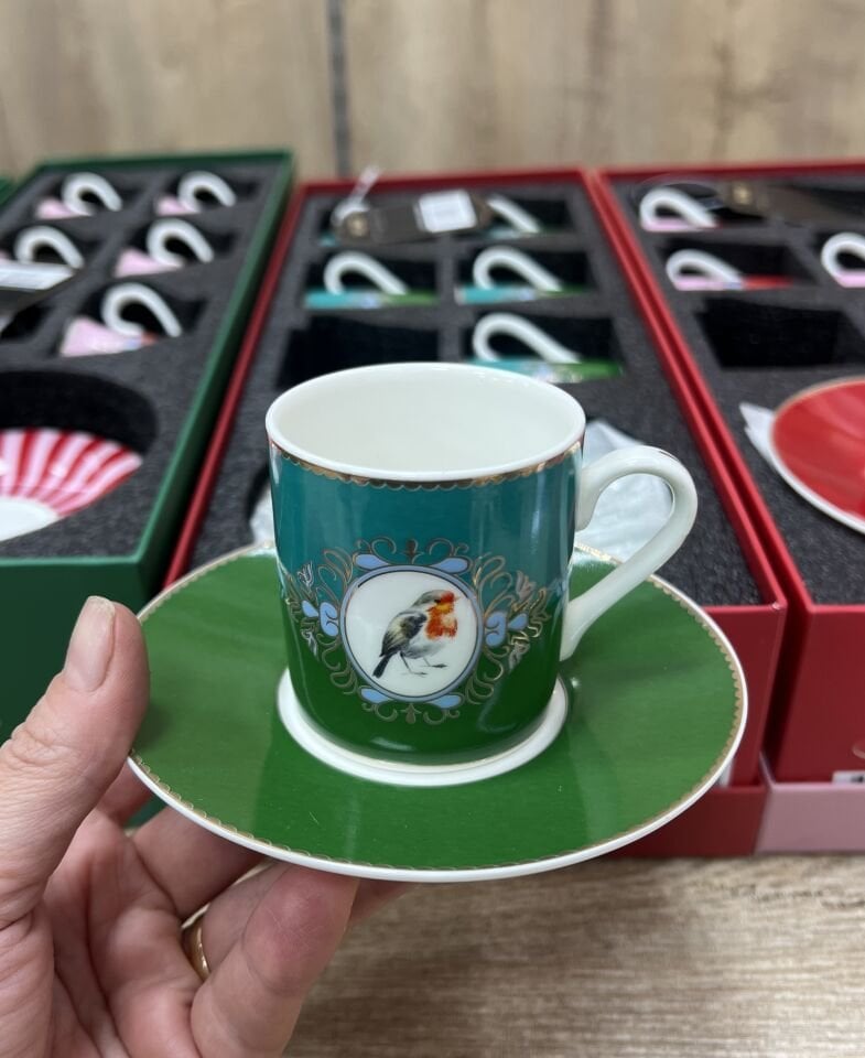 6 KİŞİLİK PORSELEN FİNCAN TAKIMI