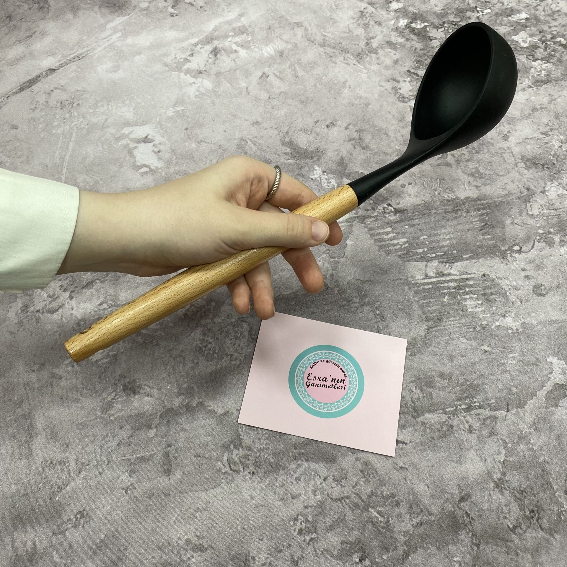 Bambu saplı silikon Yemek Kepçesi