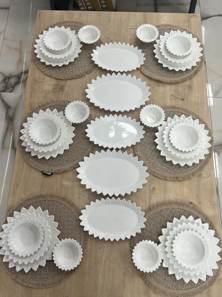 29 PARÇA PORSELEN YEMEK TAKIMI