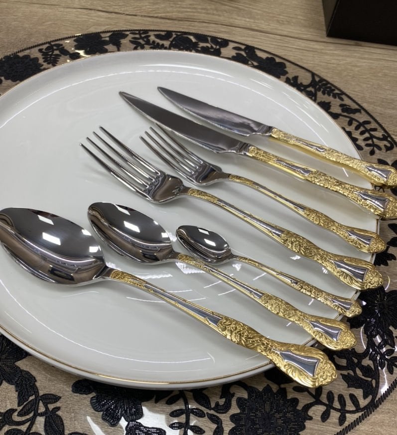 Avangart  24k Gerçek Altın Detaylı 42 Parça 6Kişilik  KÇB Takımı